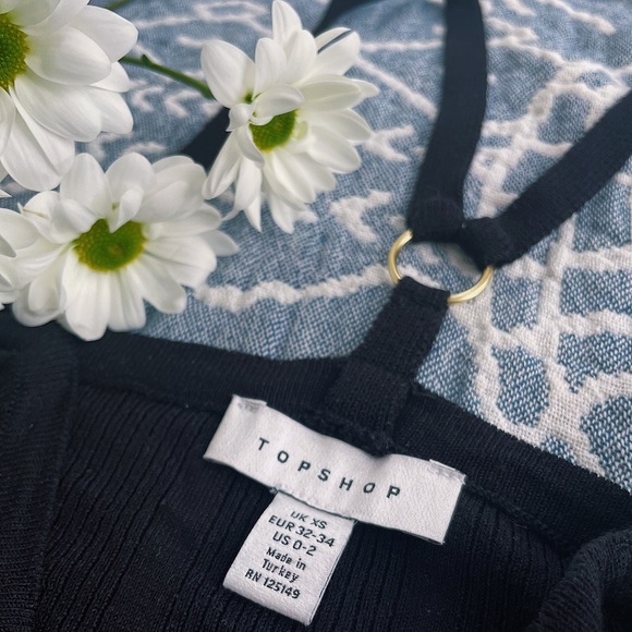 TOPSHOP XS RACERBACK KNIT TANK - Picture 2 of 4